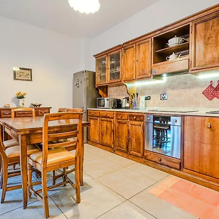 Lusso & Relax - 3 Camere, Jacuzzi, Parcheggio Daire *