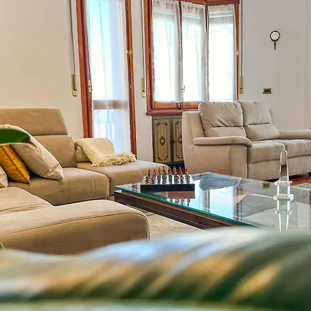 Daire Lusso & Relax - 3 Camere, Jacuzzi, Parcheggio *