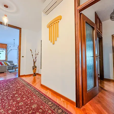 Lusso & Relax - 3 Camere, Jacuzzi, Parcheggio *