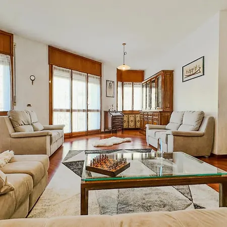 Appartement Lusso & Relax - 3 Camere, Jacuzzi, Parcheggio Turijn