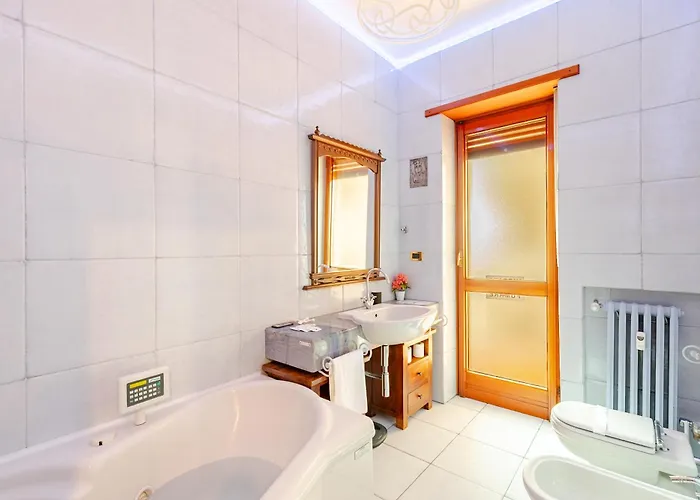 Lusso & Relax - 3 Camere, Jacuzzi, Parcheggio