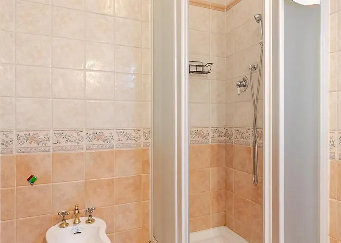 アパート Lusso & Relax - 3 Camere, Jacuzzi, Parcheggio