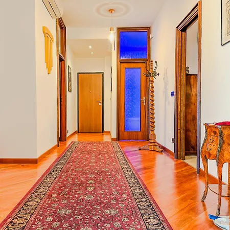 Daire Lusso & Relax - 3 Camere, Jacuzzi, Parcheggio *