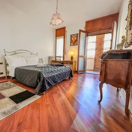 Lusso & Relax - 3 Camere, Jacuzzi, Parcheggio Daire